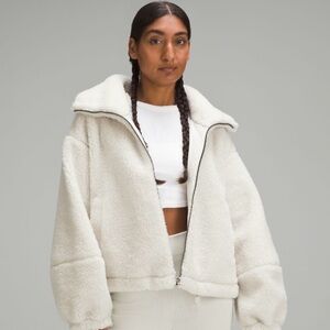 Cinchable fleece zip up